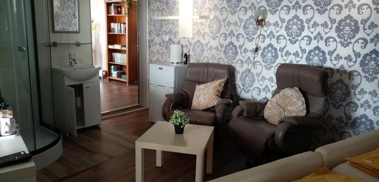 B&B Aan Het Water Earnewald Bagian luar foto