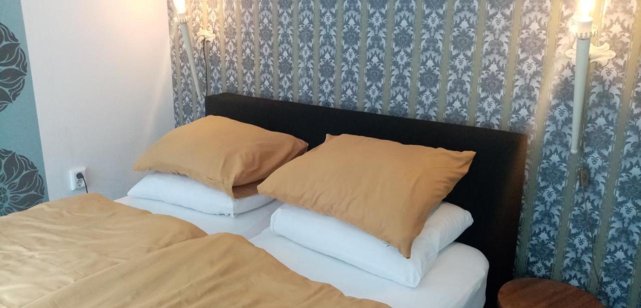 B&B Aan Het Water Earnewald Bagian luar foto