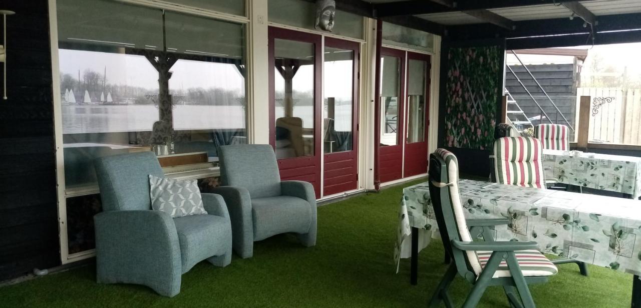 B&B Aan Het Water Earnewald Bagian luar foto