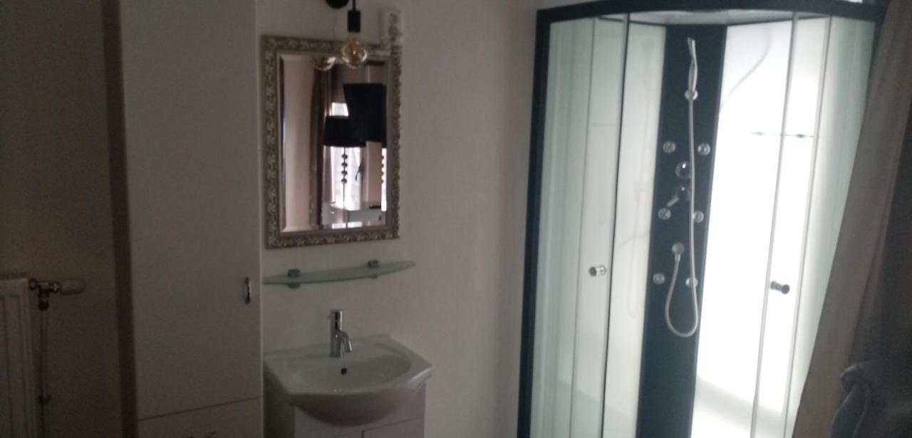 B&B Aan Het Water Earnewald Bagian luar foto