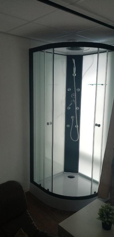 B&B Aan Het Water Earnewald Bagian luar foto