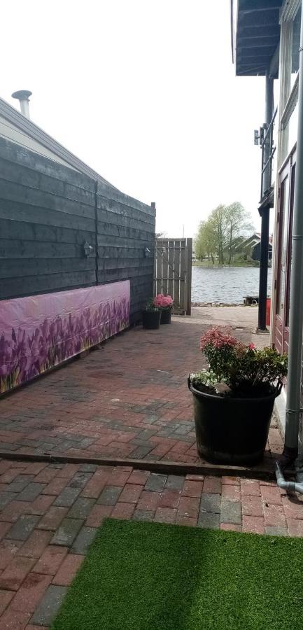 B&B Aan Het Water Earnewald Bagian luar foto