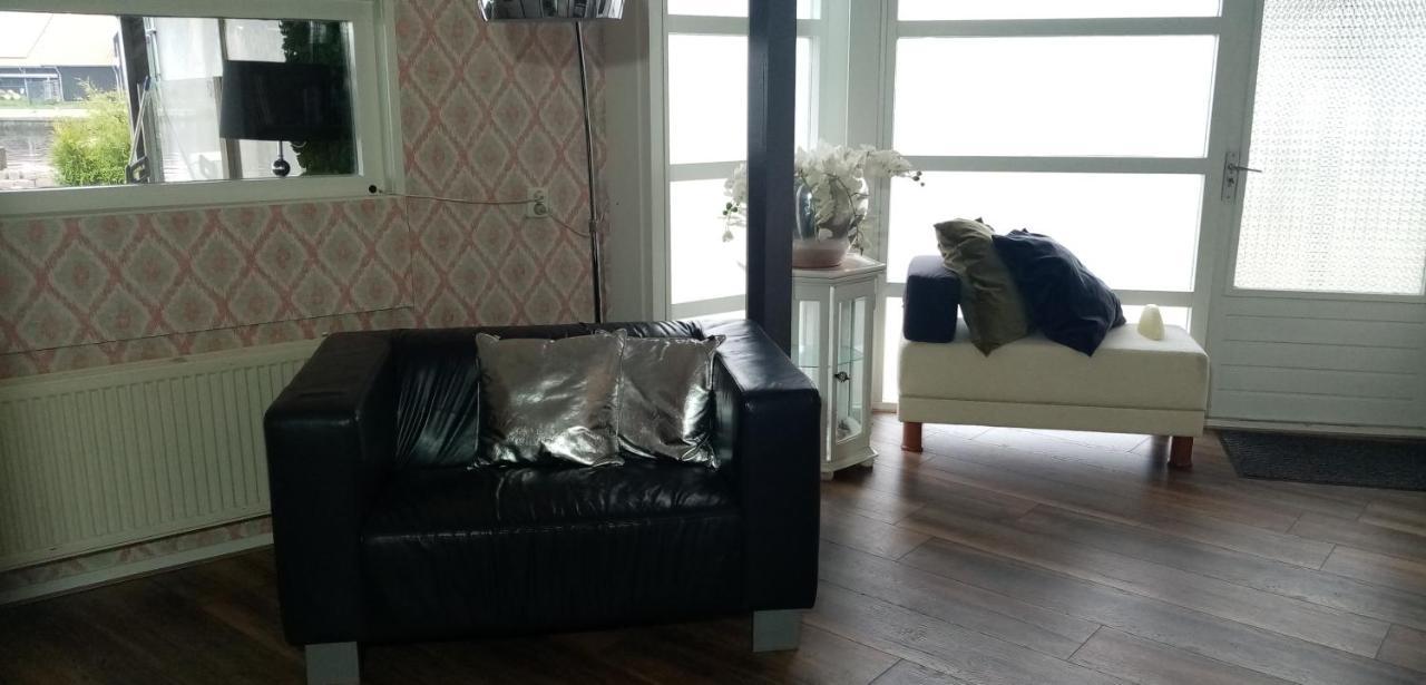 B&B Aan Het Water Earnewald Bagian luar foto